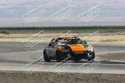 media/Jun-01-2024-CalClub SCCA (Sat) [[0aa0dc4a91]]/Group 5/Race/